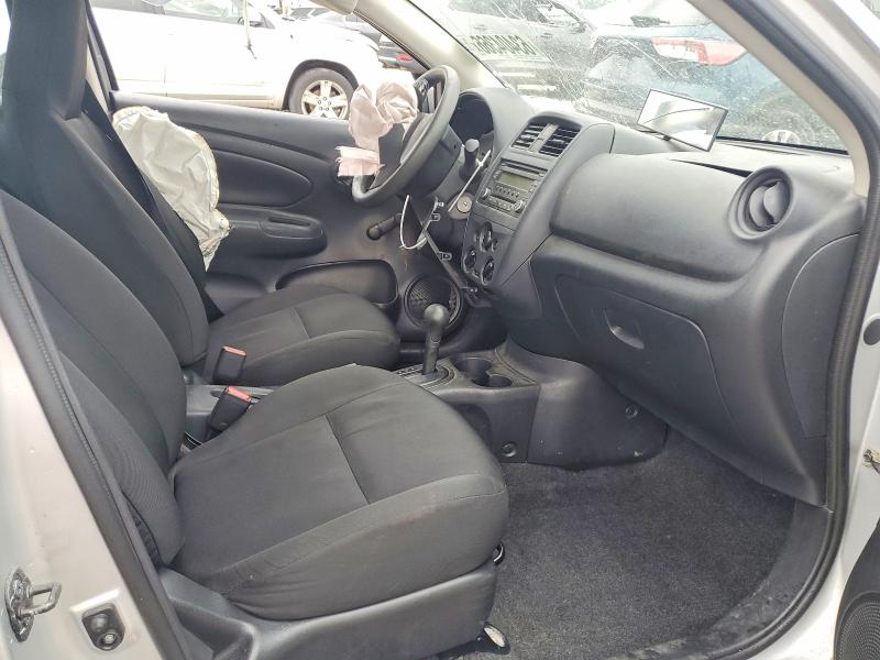 2015 Nissan Versa მანქანა იყიდება აუქციონზე, vin: 3N1CN7AP4FL932185, აუქციონის ნომერი: 63404366