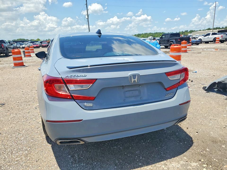 59831166 :رقم المزاد ، 1HGCV1F44NA006952 vin ، 2022 Honda Accord مزاد بيع