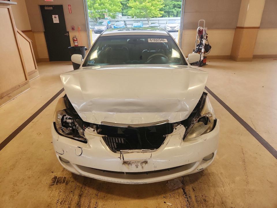 2004 Toyota Camry Solara მანქანა იყიდება აუქციონზე, vin: 4T1CA30P54U011627, აუქციონის ნომერი: 61932346