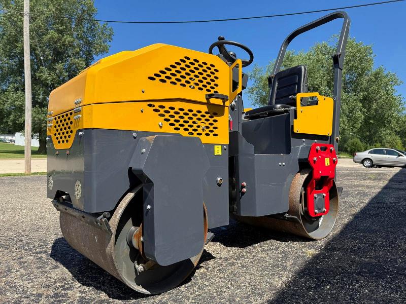 2025 Others 2025 Road Roller Double Drum V მანქანა იყიდება აუქციონზე, vin: 3810429, აუქციონის ნომერი: 63062596