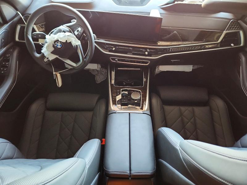 60631906 :رقم المزاد ، 5UX23EU08R9T29222 vin ، 2024 Bmw X5 مزاد بيع