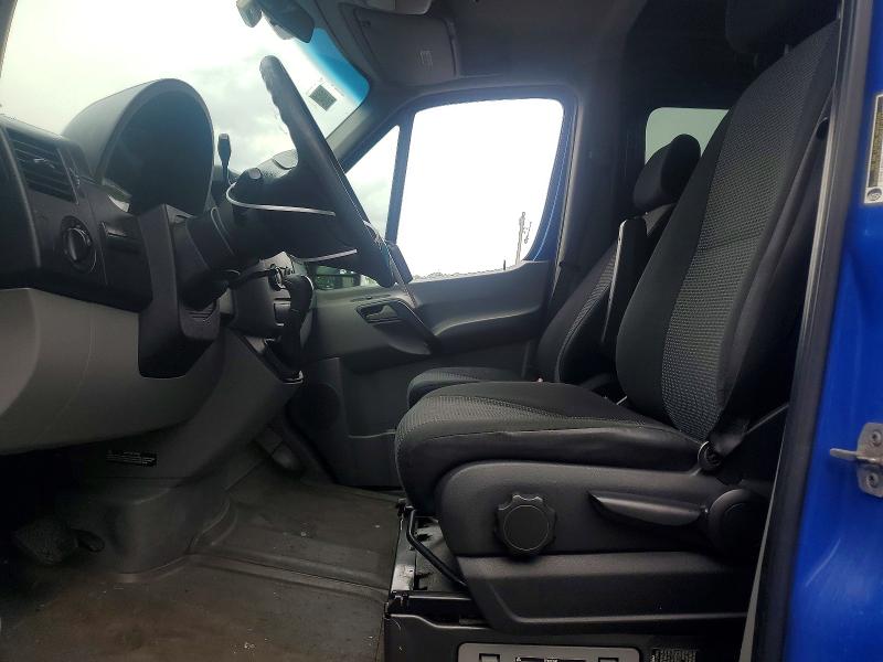 2011 Freightliner Sprinter მანქანა იყიდება აუქციონზე, vin: WDYPE7CC6B5570559, აუქციონის ნომერი: 58094896