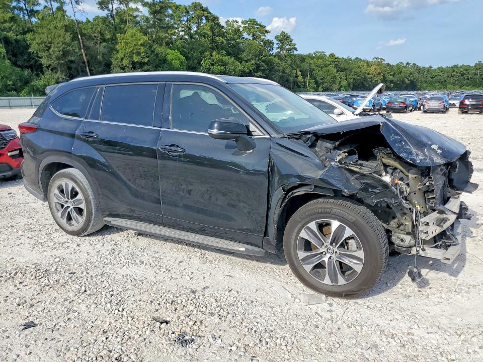 Aukcja sprzedaży 2022 Toyota Highlander, vin: 5TDGZRAH2NS549152, numer aukcji: 62345126