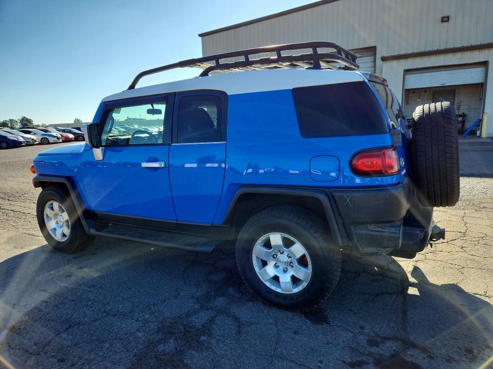 2007 Toyota Fj Cruiser მანქანა იყიდება აუქციონზე, vin: JTEBU11F570017162, აუქციონის ნომერი: 62849496