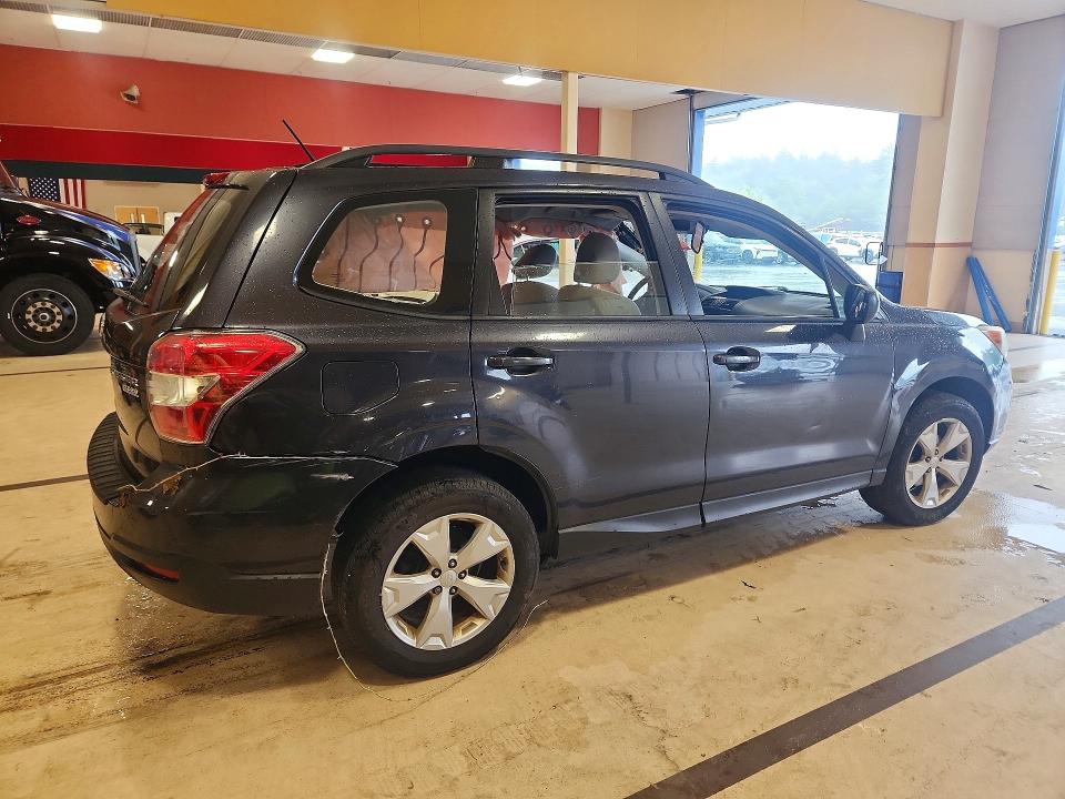 Продажа на аукционе авто 2015 Subaru Forester, vin: JF2SJABCXFH527073, номер лота: 62957696