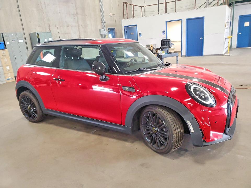 Продажа на аукционе авто 2023 Mini Cooper, vin: WMW13DJ0XP2T82180, номер лота: 61244056