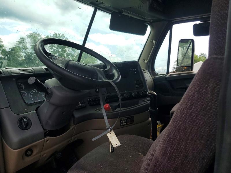 Aukcja sprzedaży 2014 Freightliner Cascadia, vin: 3AKJGLBG1ESFW4113, numer aukcji: 61136946