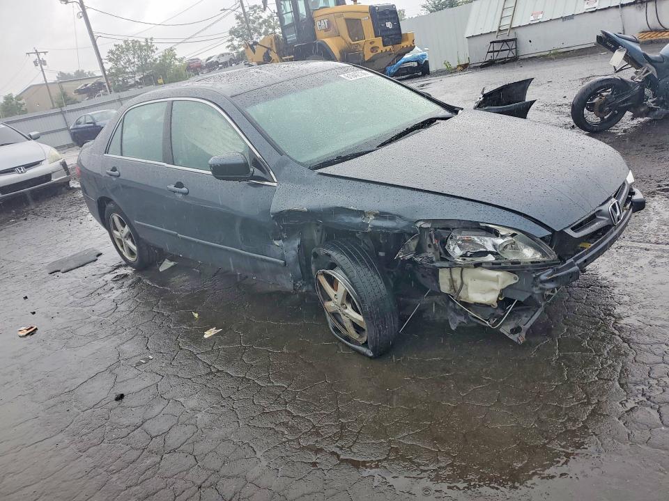 61842736 :رقم المزاد ، 1HGCM56775A146434 vin ، 2005 Honda Accord مزاد بيع