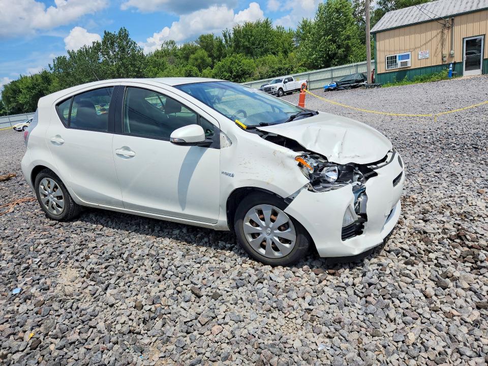 62038776 :رقم المزاد ، JTDKDTB3XC1508240 vin ، 2012 Toyota Prius C مزاد بيع