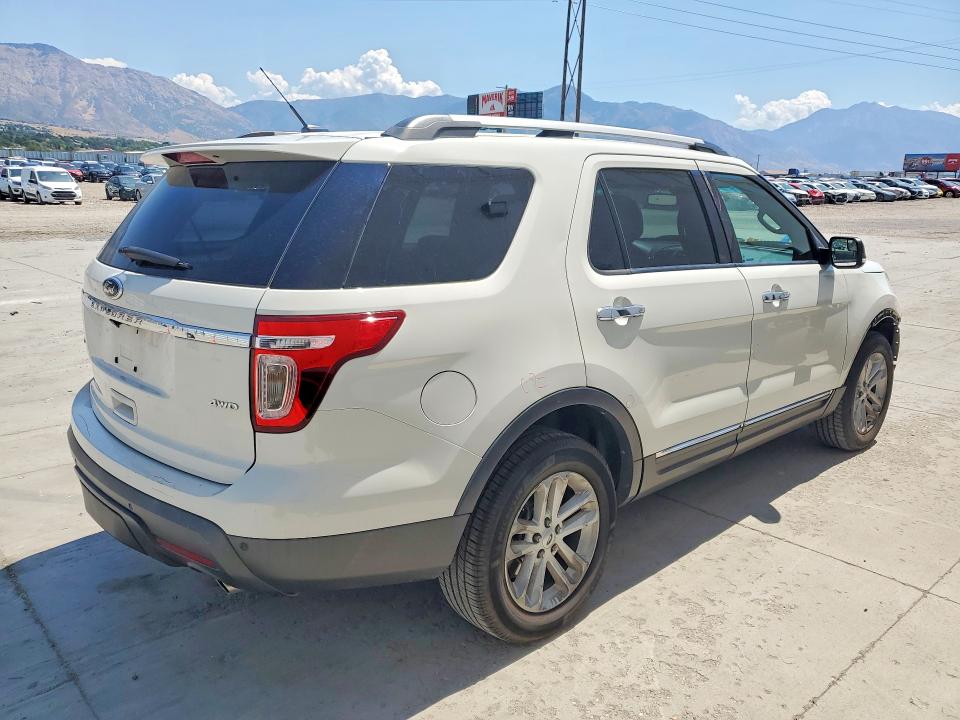 63192406 :رقم المزاد ، 1FMHK8D80CGA83643 vin ، 2012 Ford Explorer مزاد بيع
