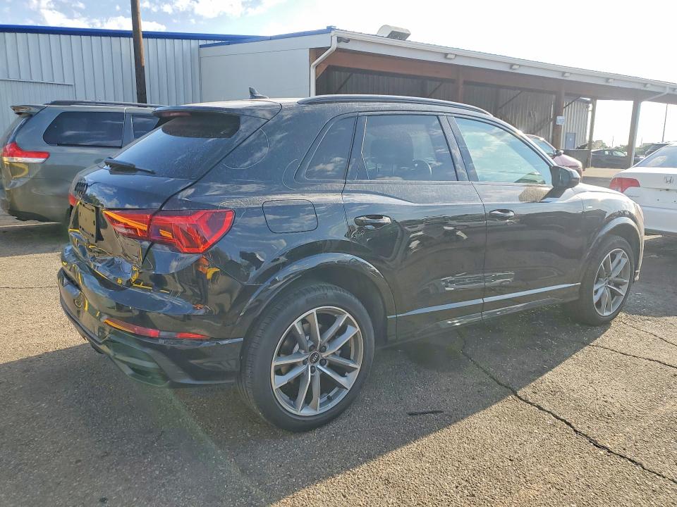 2021 Audi Q3 მანქანა იყიდება აუქციონზე, vin: WA1DECF36M1132745, აუქციონის ნომერი: 57938696