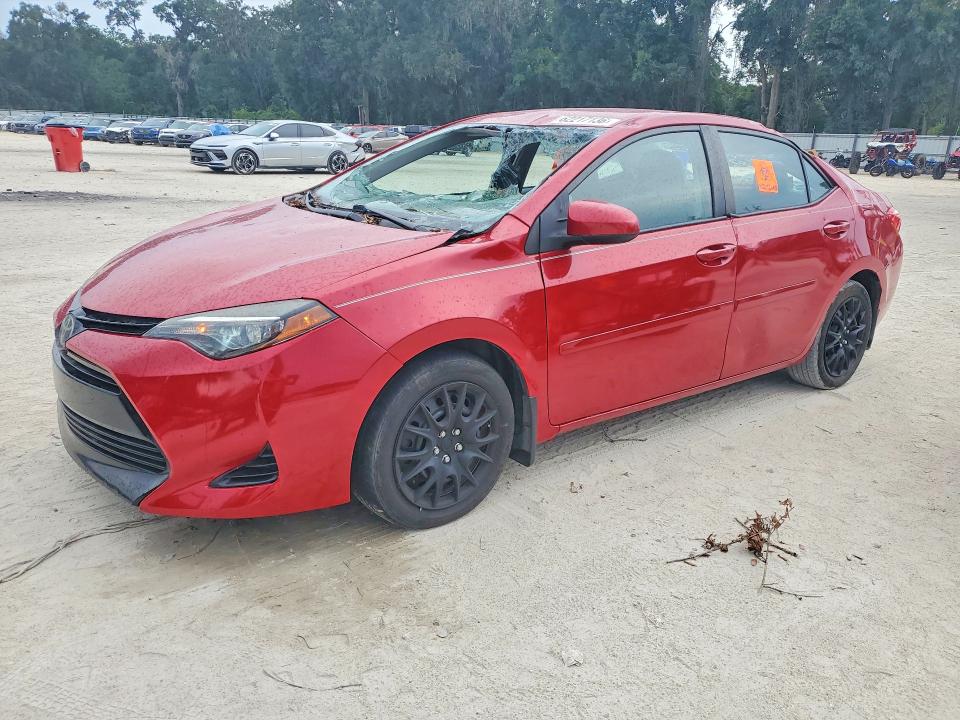 2018 Toyota Corolla მანქანა იყიდება აუქციონზე, vin: 5YFBURHE5JP777332, აუქციონის ნომერი: 62217136