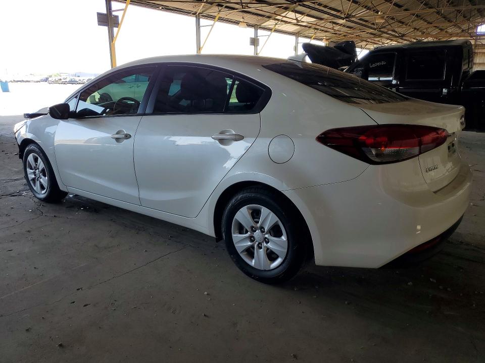 2018 Kia Forte მანქანა იყიდება აუქციონზე, vin: 3KPFL4A70JE263697, აუქციონის ნომერი: 60140356