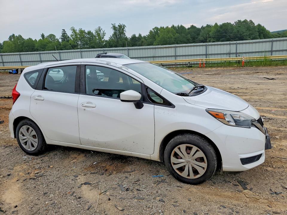 62844626 :رقم المزاد ، 3N1CE2CP9JL351922 vin ، 2018 Nissan Versa Note مزاد بيع