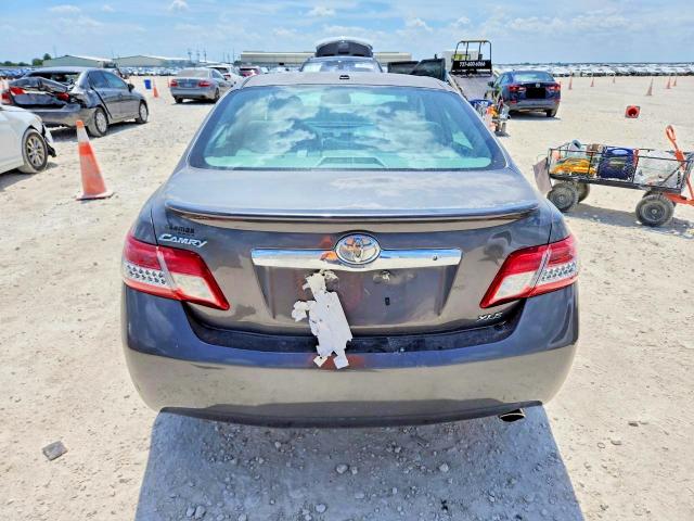 59891136 :رقم المزاد ، 4T4BF3EK7BR201202 vin ، 2011 Toyota Camry مزاد بيع