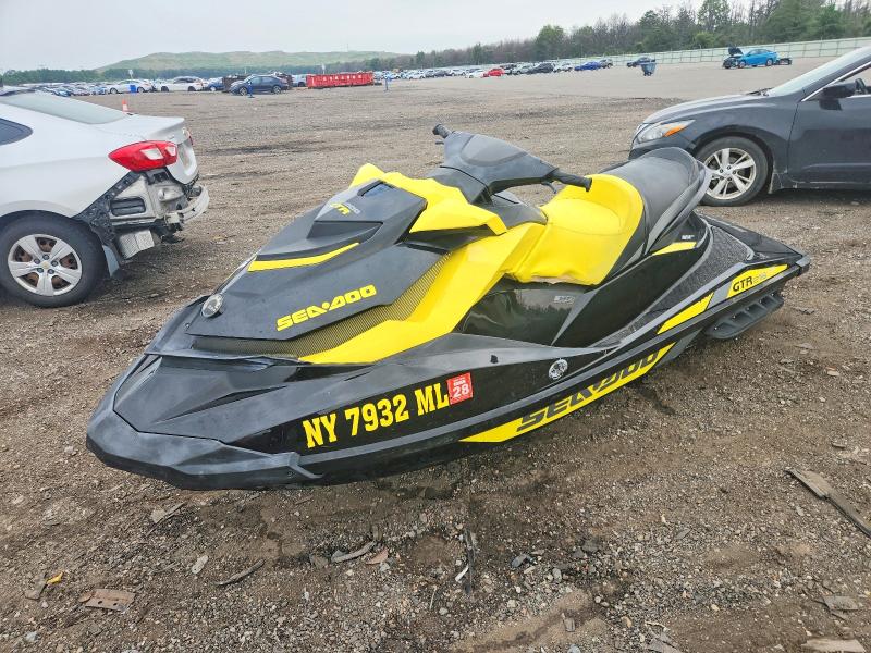 61845176 :رقم المزاد ، YDV39813E616 vin ، 2016 Sea-doo Gtr215 مزاد بيع