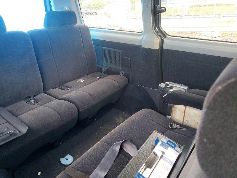 60671136 :رقم المزاد ، RF11429075 vin ، 1999 Honda Stepwagon مزاد بيع