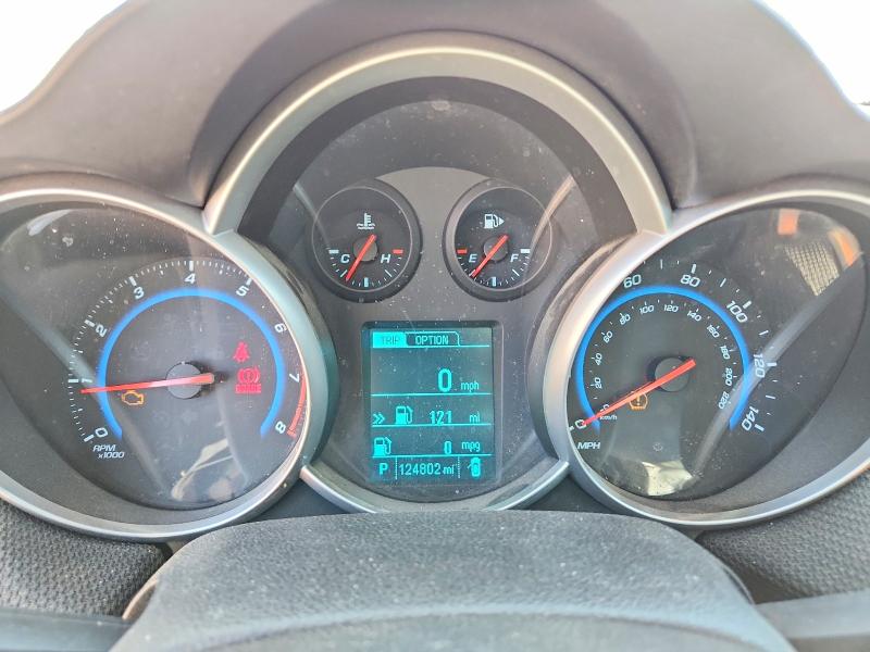 63137996 :رقم المزاد ، 1G1PE5SB0F7186319 vin ، 2015 Chevrolet Cruze مزاد بيع