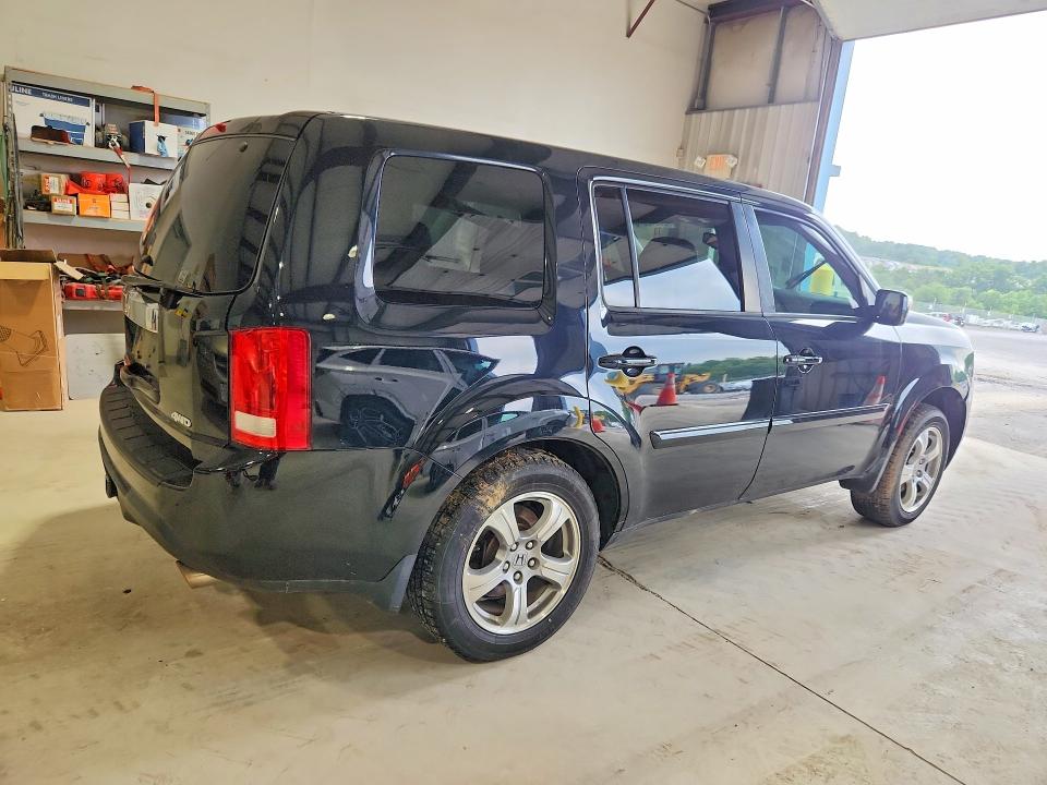 59640076 :رقم المزاد ، 5FNYF4H79FB019618 vin ، 2015 Honda Pilot Exl مزاد بيع