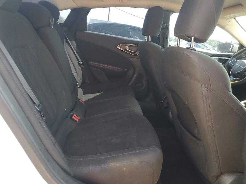 59007336 :رقم المزاد ، 1C3CCCAB3FN593312 vin ، 2015 Chrysler 200 مزاد بيع