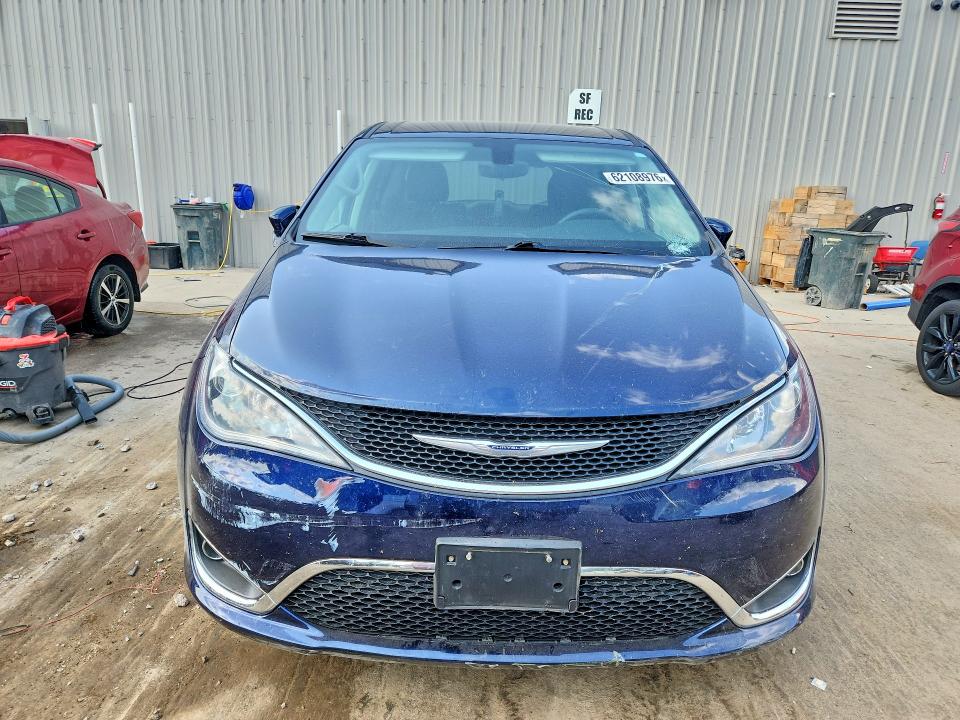 Продажа на аукционе авто 2018 Chrysler Pacifica, vin: 2C4RC1FG0JR113365, номер лота: 62108976