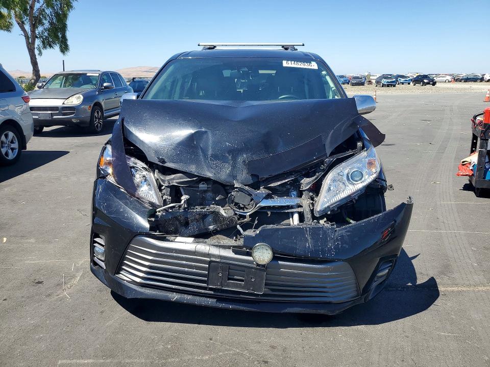 2019 Toyota Sienna მანქანა იყიდება აუქციონზე, vin: 5TDYZ3DC8KS012203, აუქციონის ნომერი: 61482036
