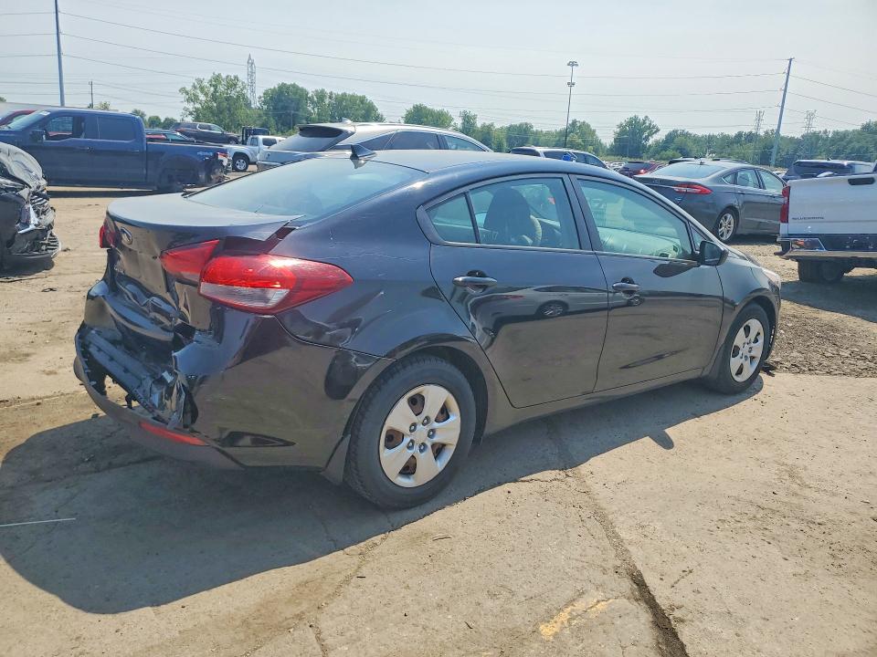 Продажа на аукционе авто 2017 Kia Forte, vin: 3KPFK4A75HE055117, номер лота: 60960816