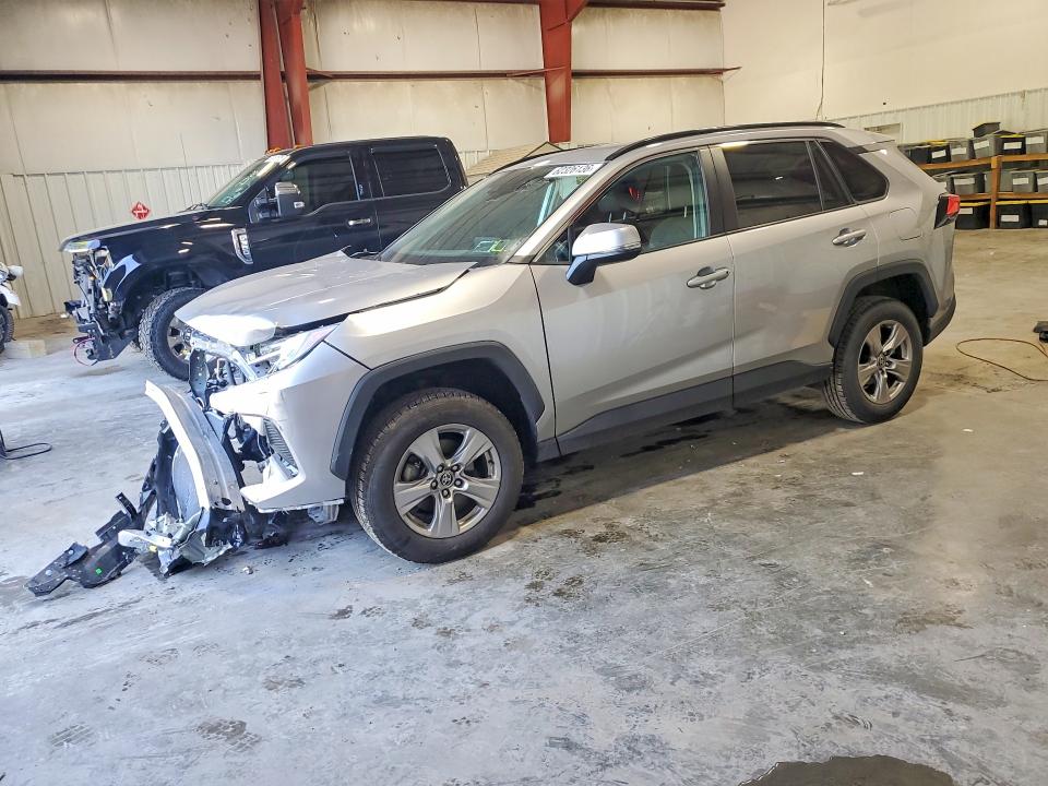 62326136 :رقم المزاد ، 2T3P1RFVXNC313371 vin ، 2022 Toyota Rav4 مزاد بيع