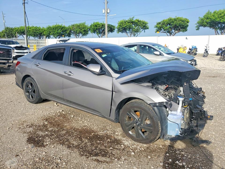 60682956 :رقم المزاد ، KMHLM4AG1NU345618 vin ، 2022 Hyundai Elantra مزاد بيع