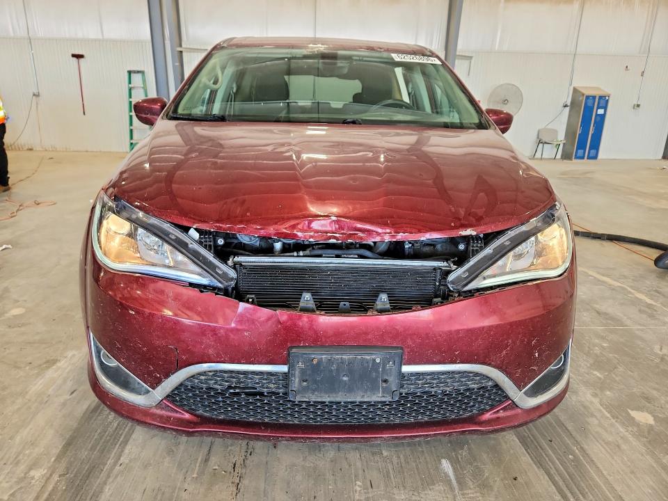 62526896 :رقم المزاد ، 2C4RC1FG5JR113331 vin ، 2018 Chrysler Pacifica مزاد بيع