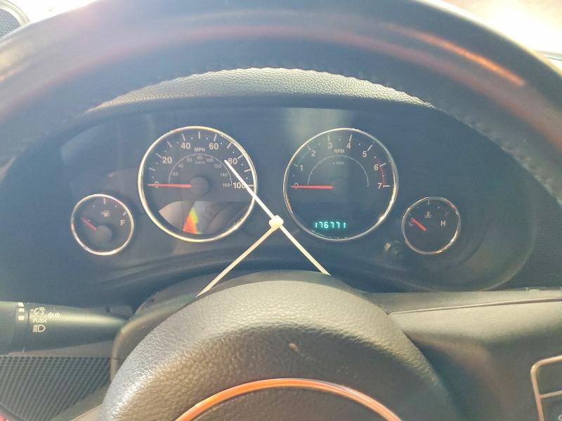 60806376 :رقم المزاد ، 1J4BA3H18BL537327 vin ، 2011 Jeep Wrangler Unlimited مزاد بيع