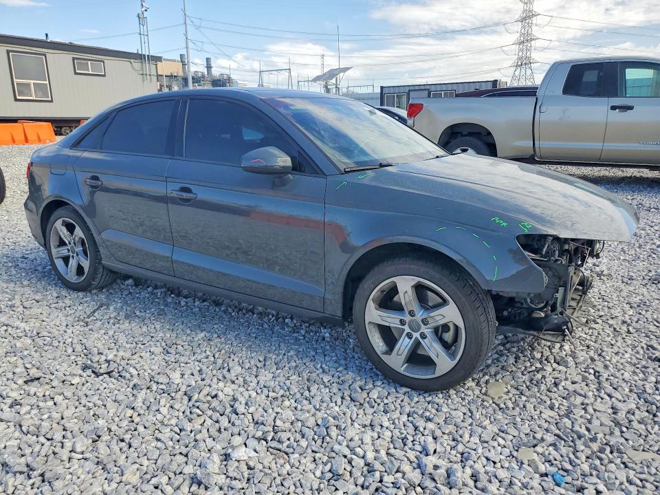 Продажа на аукционе авто 2017 Audi A3, vin: WAUAUGFF6H1038882, номер лота: 62700686