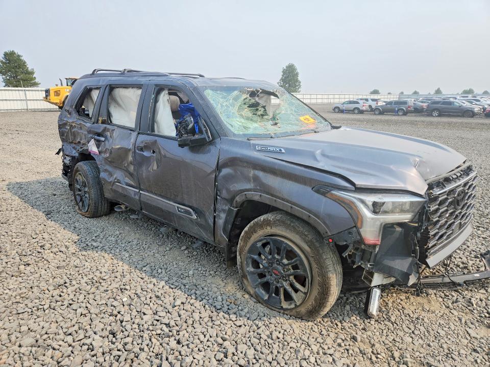2025 Toyota Sequoia მანქანა იყიდება აუქციონზე, vin: 7SVAAABA2SX050623, აუქციონის ნომერი: 62097536