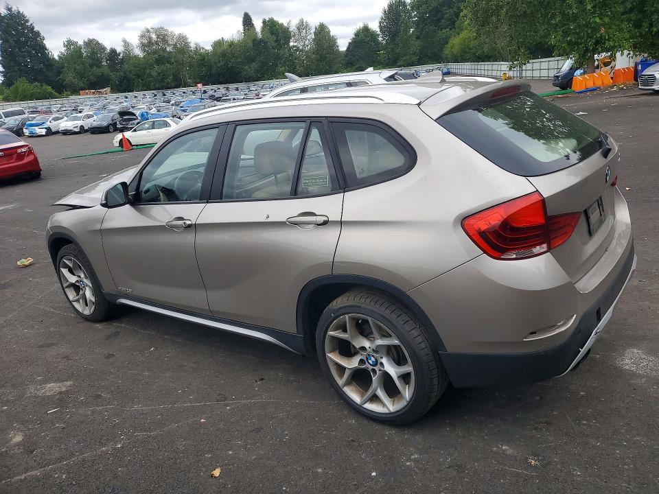 60128946 :رقم المزاد ، WBAVL1C52FVY39702 vin ، 2015 Bmw X1 مزاد بيع