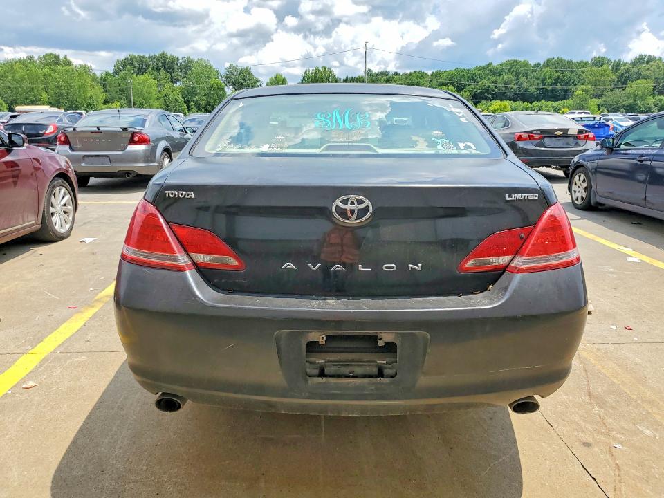 61331826 :رقم المزاد ، 4T1BK36B77U247155 vin ، 2007 Toyota Avalon مزاد بيع