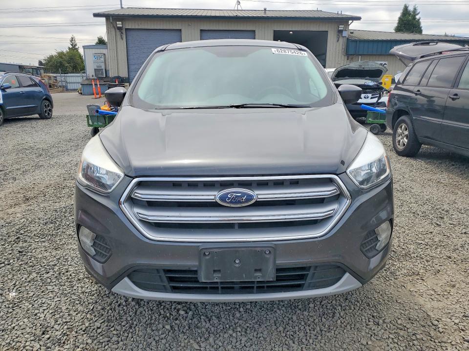 62875426 :رقم المزاد ، 1FMCU9G95HUC38923 vin ، 2017 Ford Escape مزاد بيع