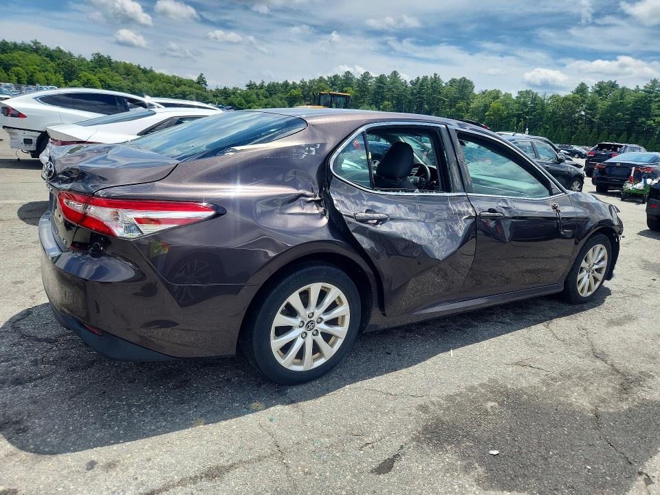 Продаж на аукціоні авто 2018 Toyota Camry, vin: 4T1B11HK8JU501709, номер лоту: 60260616