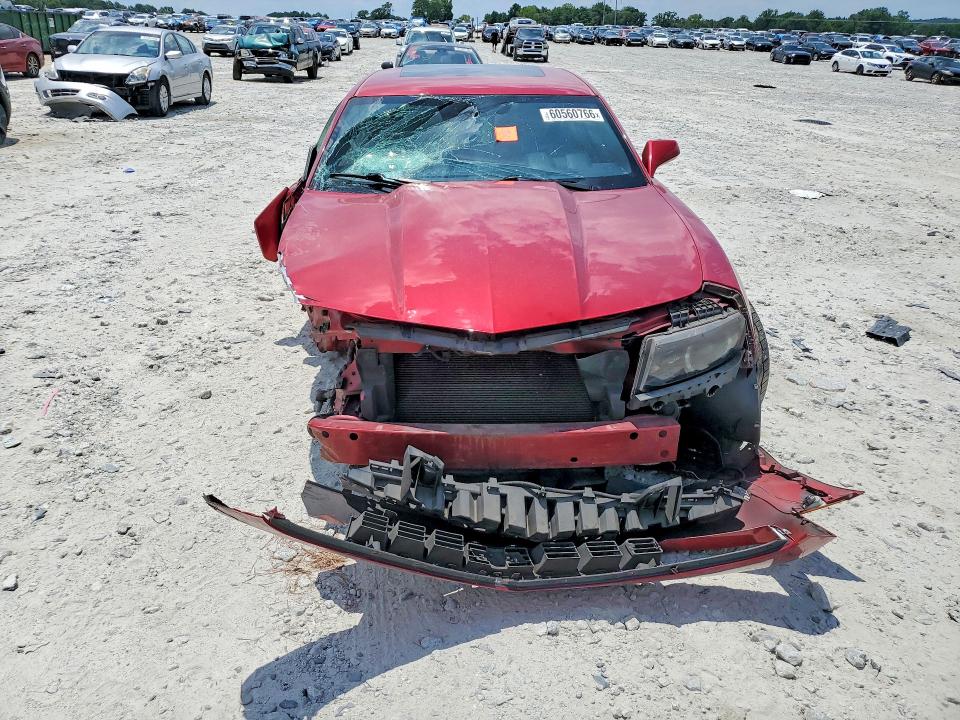 60560766 :رقم المزاد ، 2G1FF1E37F9264051 vin ، 2015 Chevrolet Camaro مزاد بيع