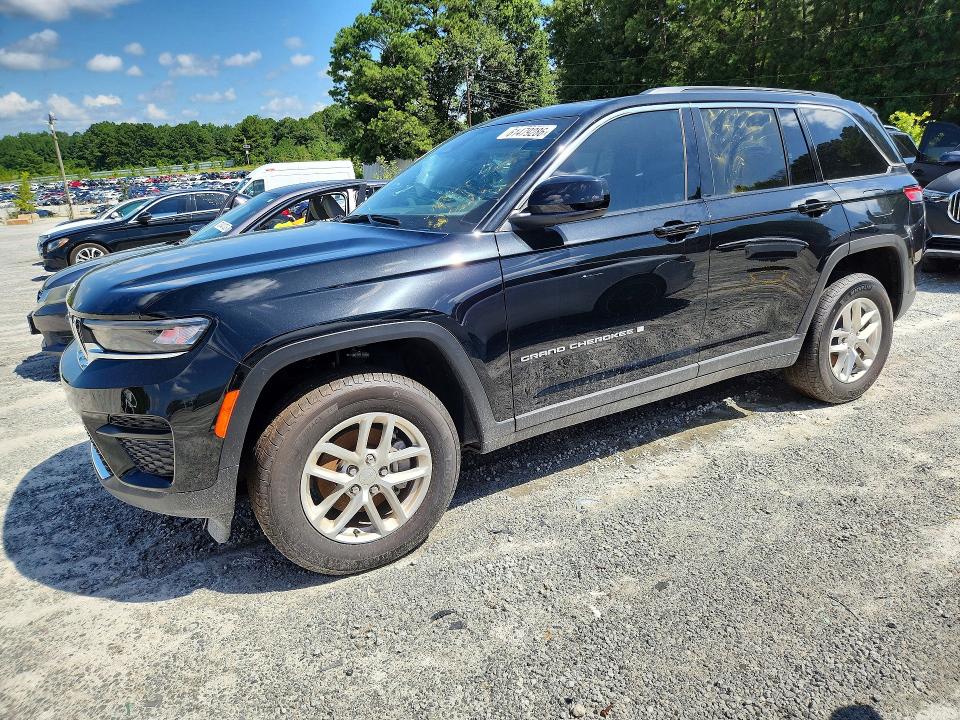 Продажа на аукционе авто 2025 Jeep Grand Cherokee, vin: 1C4RJGAG8SC370896, номер лота: 61479286