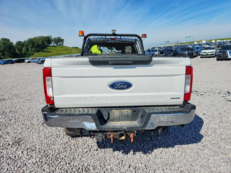2017 Ford F350 მანქანა იყიდება აუქციონზე, vin: 1FT8W3B62HED36770, აუქციონის ნომერი: 60175746