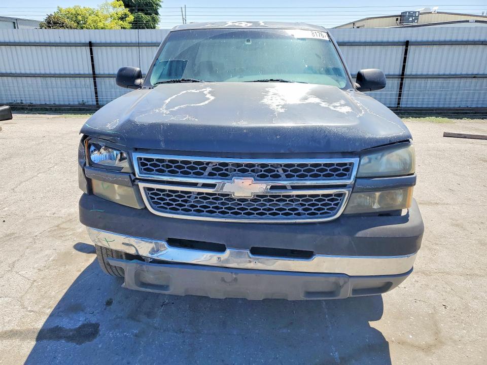 2005 Chevrolet Silverado მანქანა იყიდება აუქციონზე, vin: 1GCHC23U35F849256, აუქციონის ნომერი: 60758176