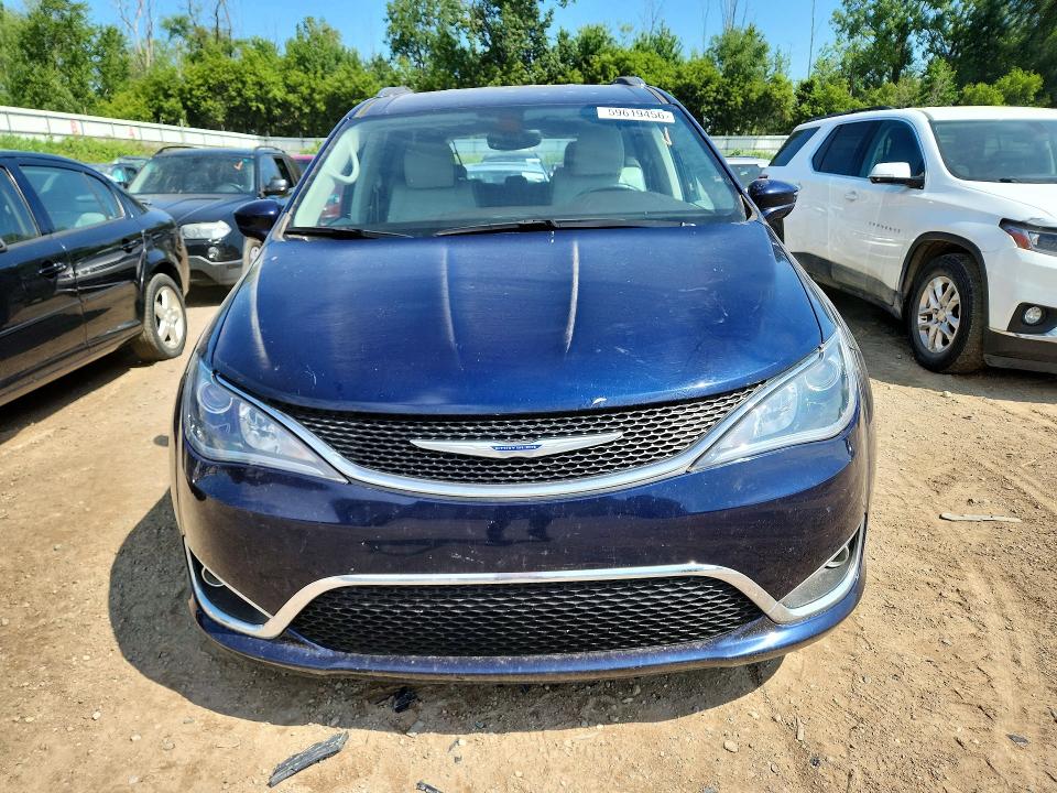 Продажа на аукционе авто 2019 Chrysler Pacifica, vin: 2C4RC1EG4KR588875, номер лота: 59619456