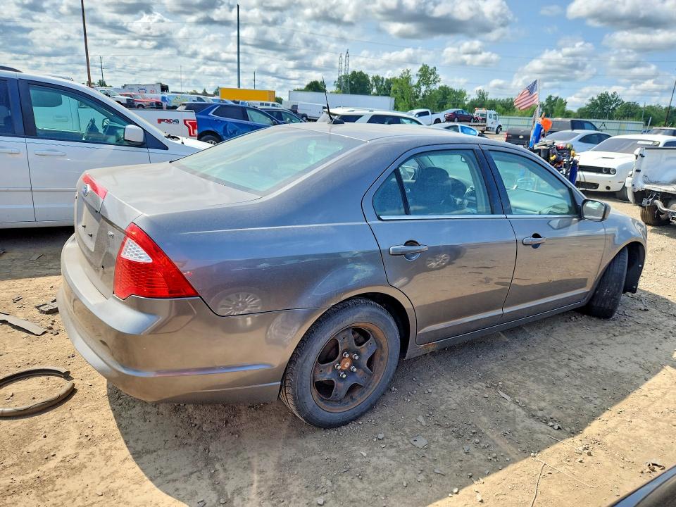 61545096 :رقم المزاد ، 3FAHP0HA6AR384644 vin ، 2010 Ford Fusion مزاد بيع