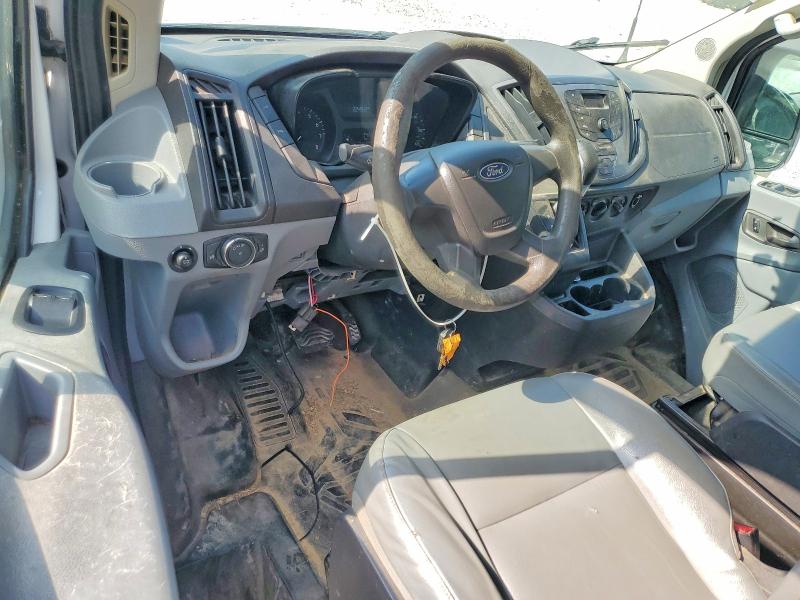 61618986 :رقم المزاد ، 1FTNE1YM0FKA87514 vin ، 2015 Ford Transit مزاد بيع