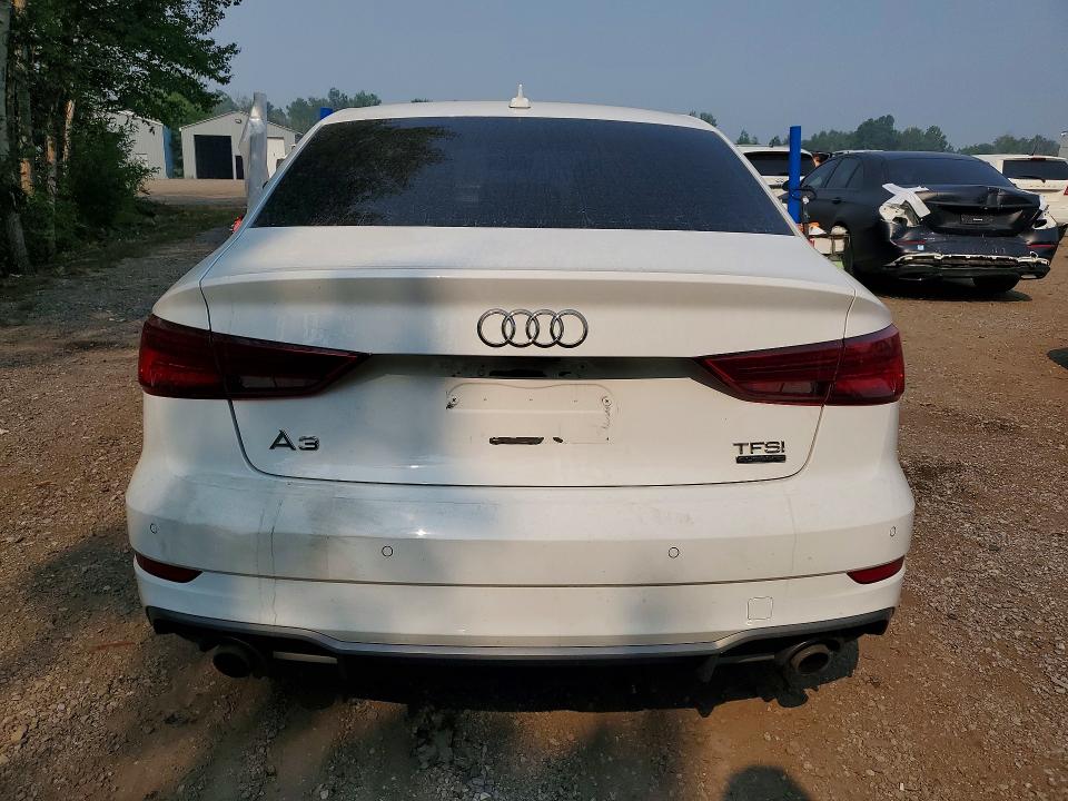 Продаж на аукціоні авто 2018 Audi A3, vin: WAUK8GFF1J1036701, номер лоту: 61024496