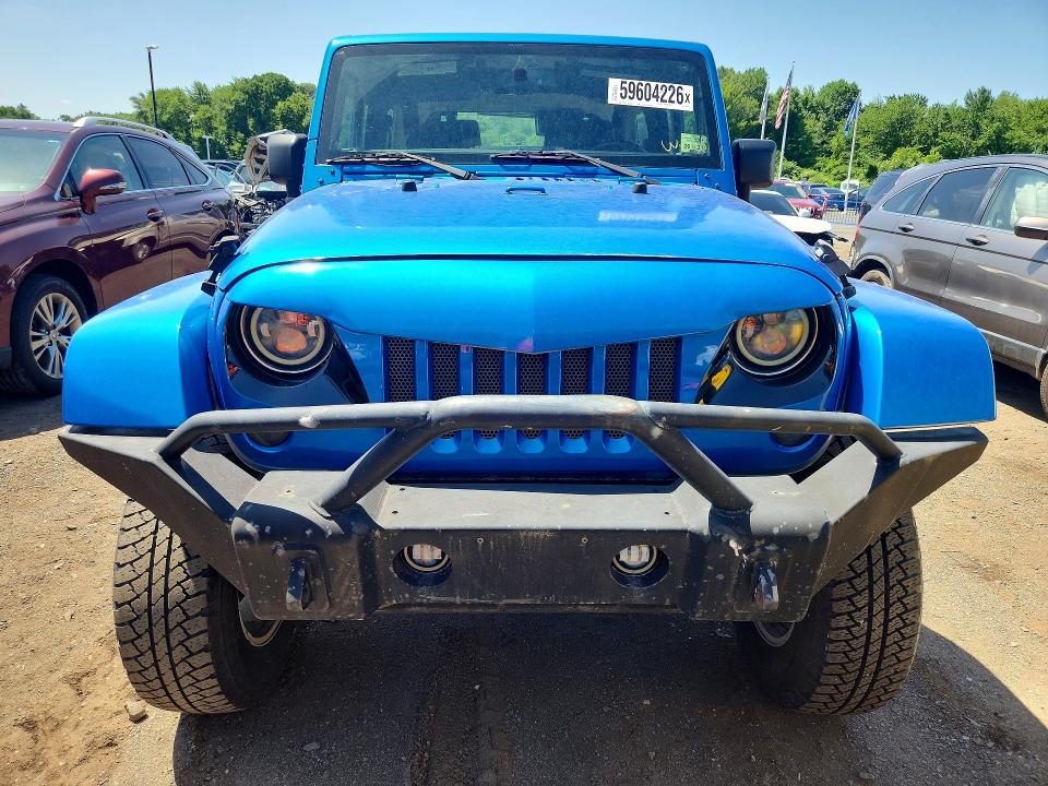 59604226 :رقم المزاد ، 1C4AJWBG0FL748639 vin ، 2015 Jeep Wrangler مزاد بيع