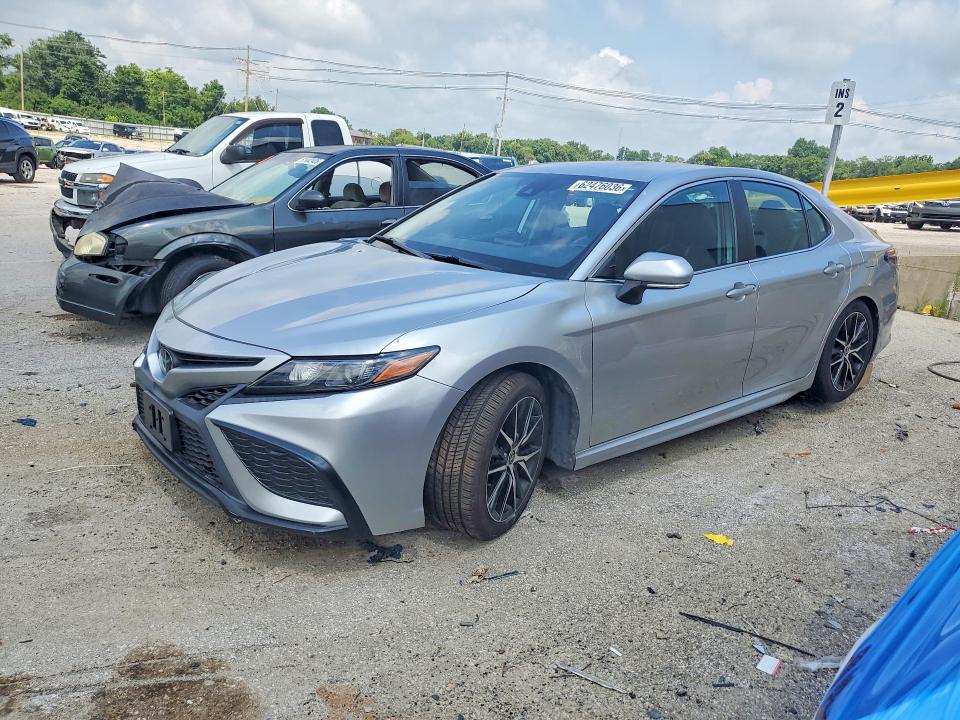Продаж на аукціоні авто 2022 Toyota Camry, vin: 4T1G11AK1NU707296, номер лоту: 62476036