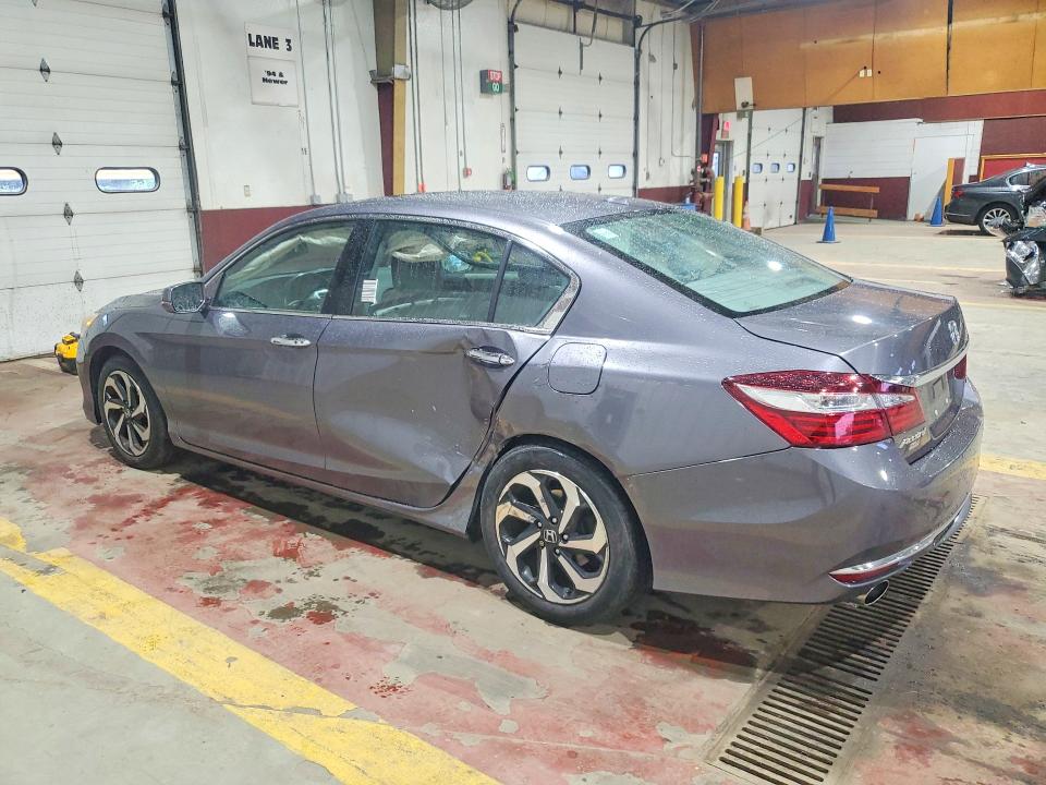 Продажа на аукционе авто 2017 Honda Accord, vin: 1HGCR3F88HA014978, номер лота: 63058306