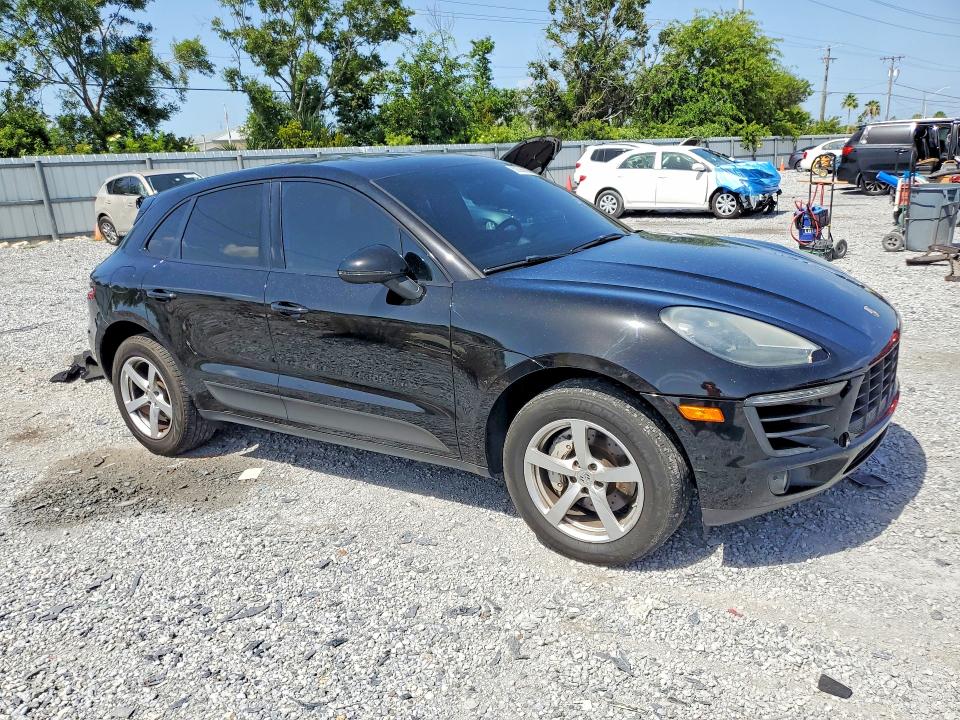 60588686 :رقم المزاد ، WP1AB2A54FLB43530 vin ، 2015 Porsche Macan مزاد بيع