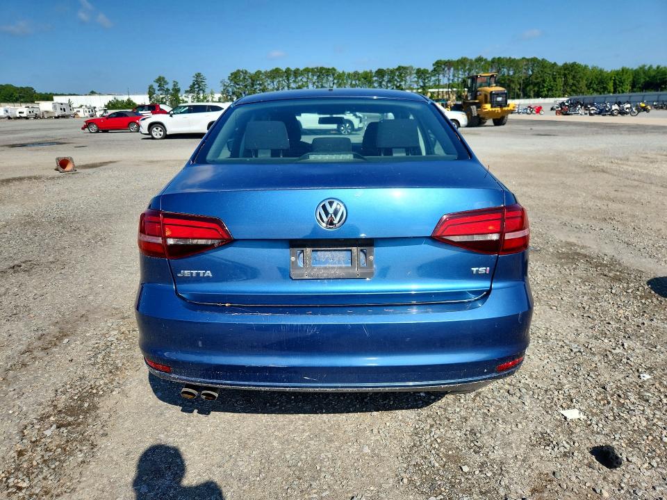 2017 Volkswagen Jetta მანქანა იყიდება აუქციონზე, vin: 3VW2B7AJ2HM345636, აუქციონის ნომერი: 59608276